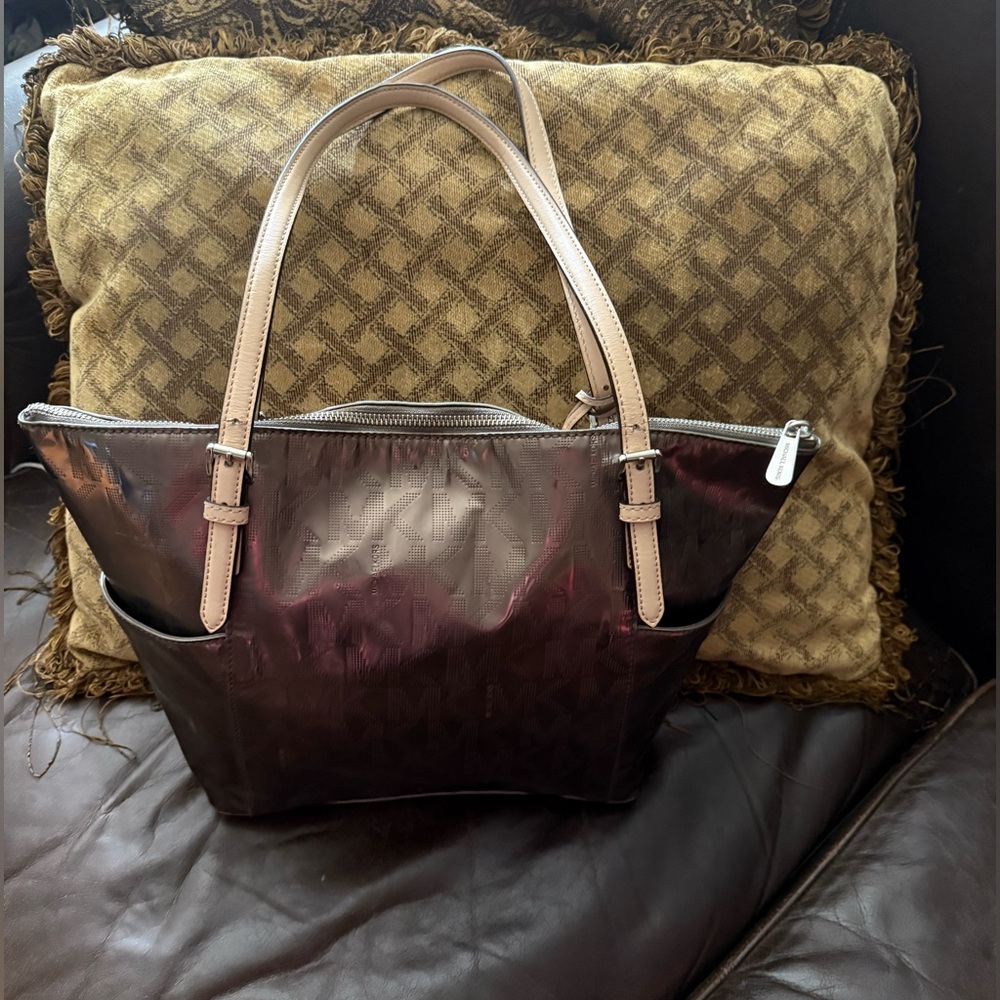 MICHAEL Michael Kors Metallic Tote Bag - Picture 2 of 4
